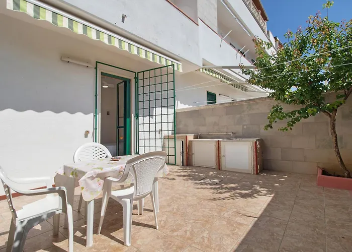 Lelia Appartement *