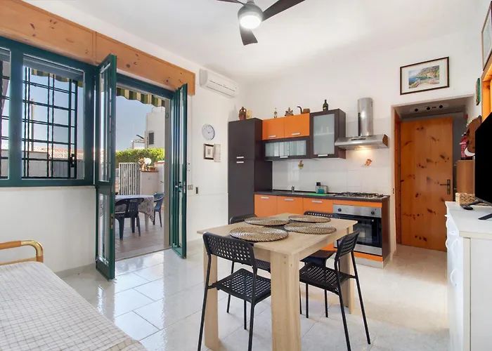 Lelia Апартаменты Мандурия